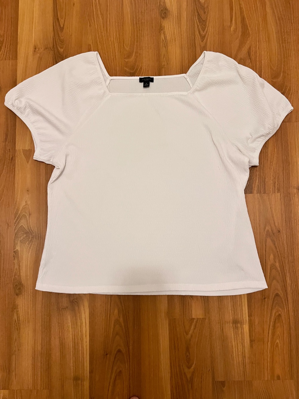 Ann Taylor White Textured Short Sleeve Boxy Top with Square Neck
